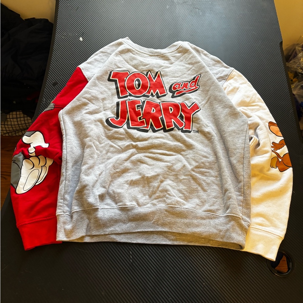Womens M Tom and Jerry Gray, Red, and White Sweater MEASUREMENTS SHOWN